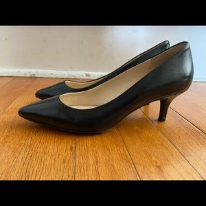 Nine West kitten Heels size 5